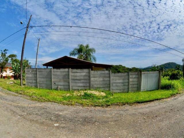 Casa para Venda em Antonina - 1